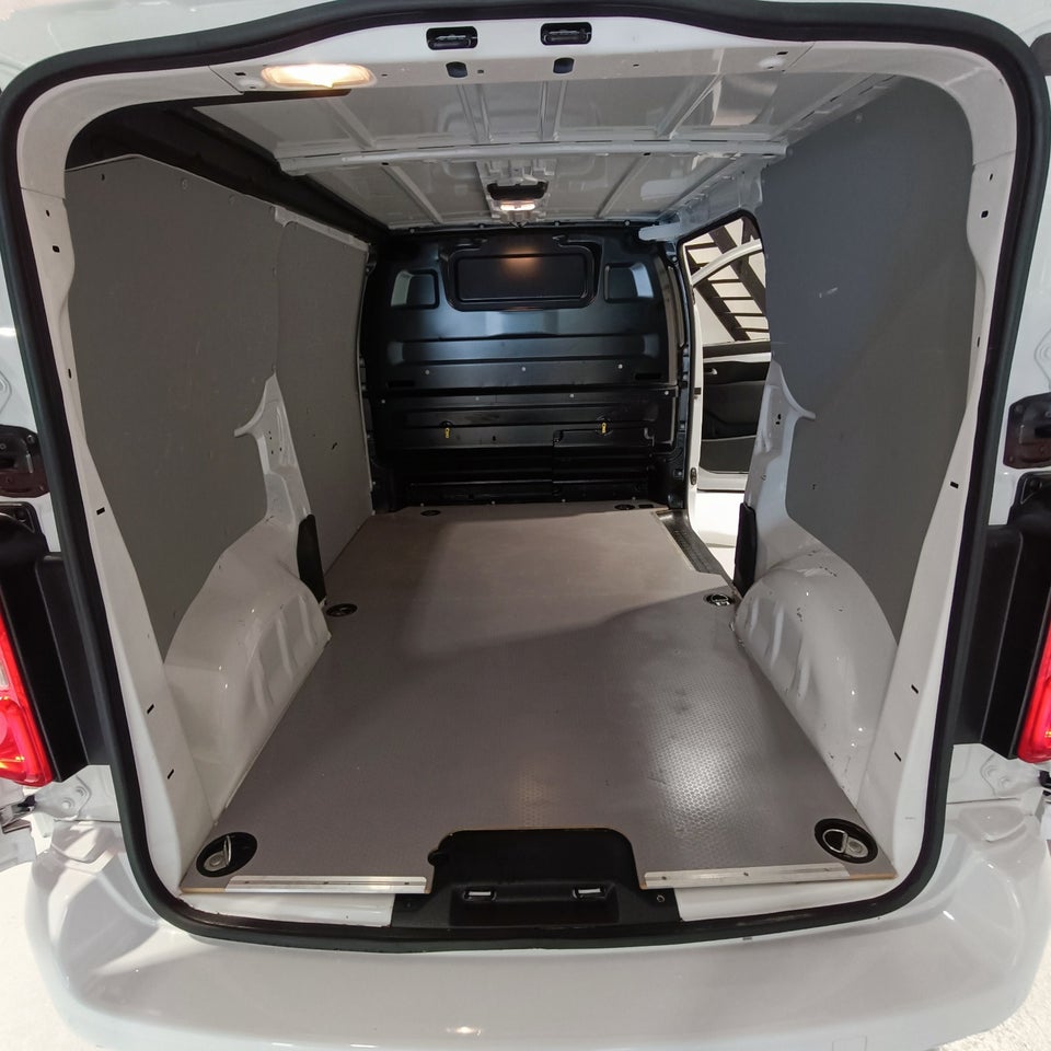 Peugeot Expert 2,0 BlueHDi 177 L2 Premium EAT8 Van