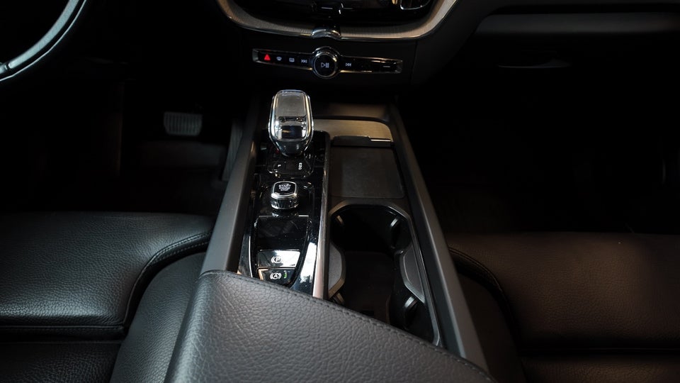 Volvo XC60 2,0 T8 ReCharge Inscription aut. AWD 5d