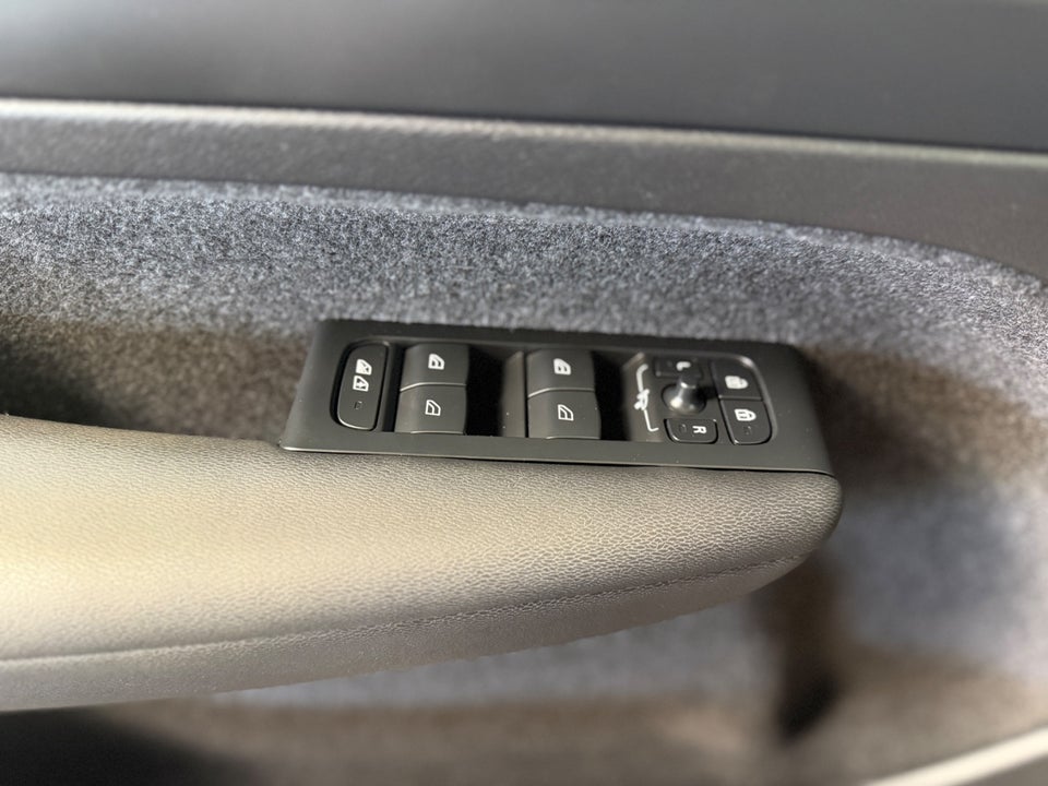 Volvo C40 P6 ReCharge Core 5d