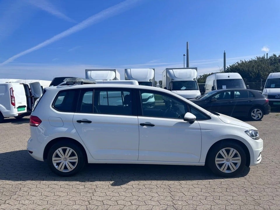 VW Touran 1,6 TDi 110 Trendline DSG Van 5d