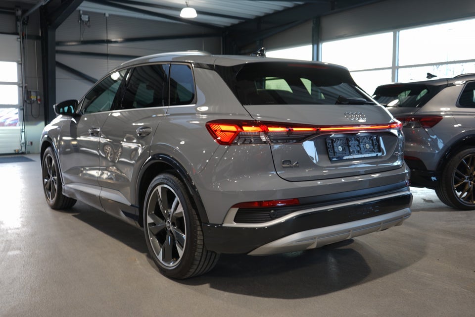 Audi Q4 e-tron 40 S-line 5d