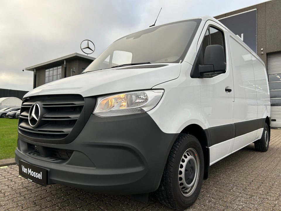 Mercedes Sprinter 215 2,0 CDi A2 Kassevogn aut. FWD