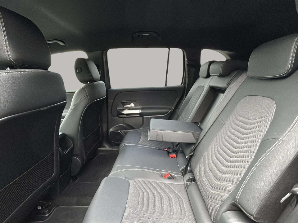 Mercedes EQB300 Progressive 4Matic 5d