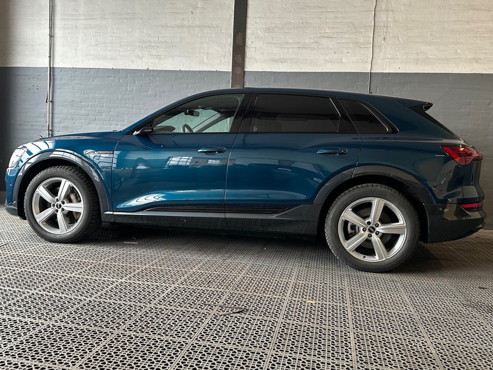 Audi e-tron 55 S-line quattro 5d