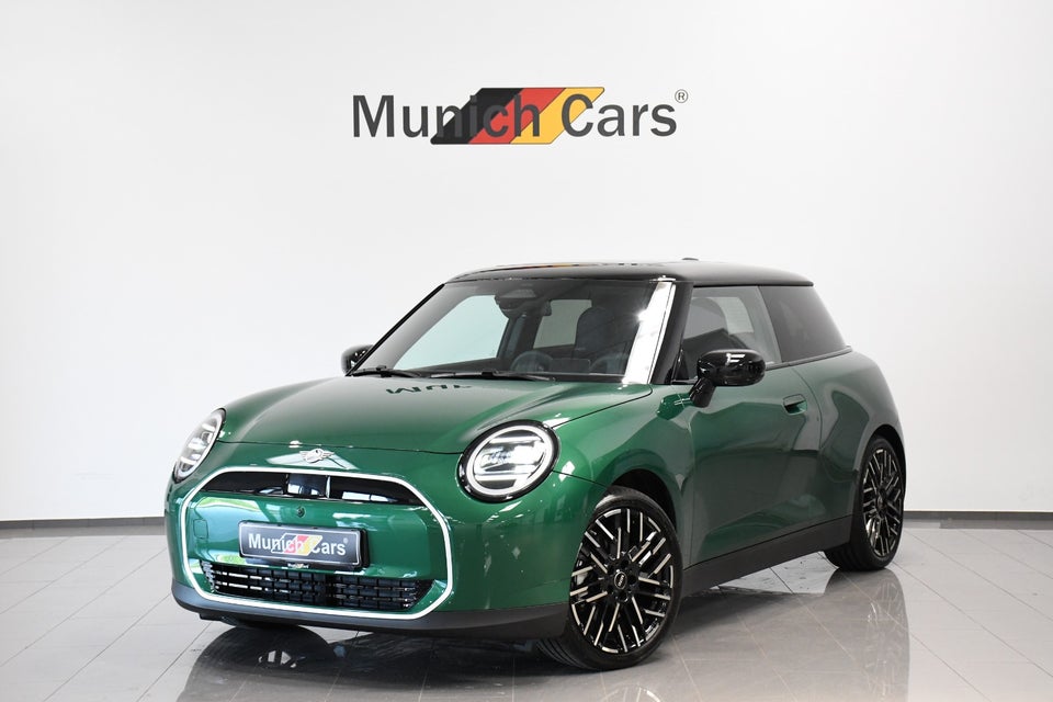 MINI Cooper E Favoured Trim L 3d