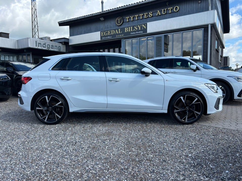 Audi A3 40 TFSi e S-line Sportback S-tr. 5d