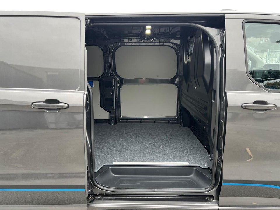 Ford Transit Custom 320 L2 2,5 PHEV Sport CVT