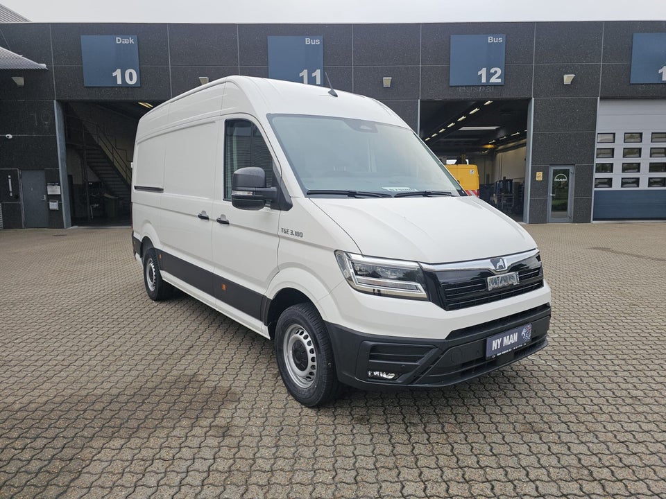 MAN TGE 2,0 3.180 Kassevogn L3H3 aut. FWD