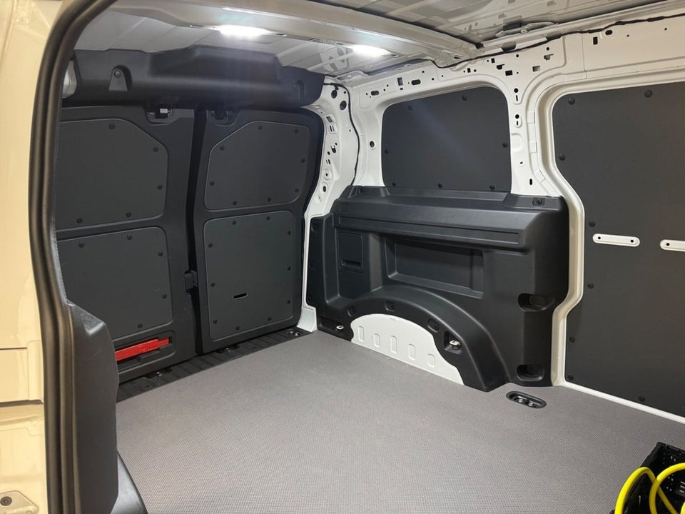 VW ID.Buzz 77 Cargo Pro