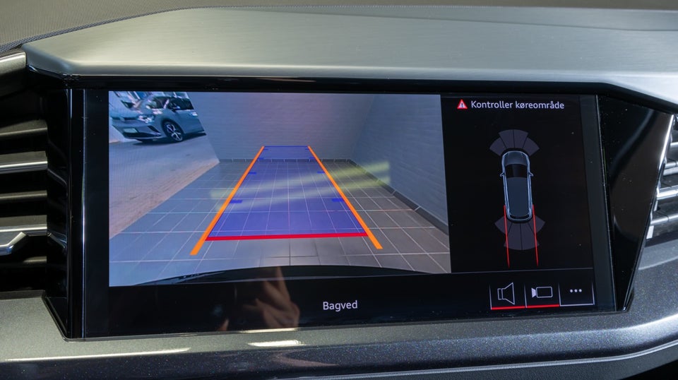 Audi Q4 e-tron 45 S-line 5d