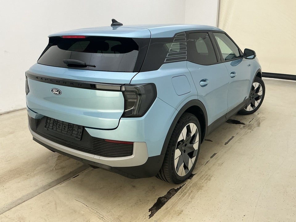 Ford Explorer 77 Premium Extended Range 5d