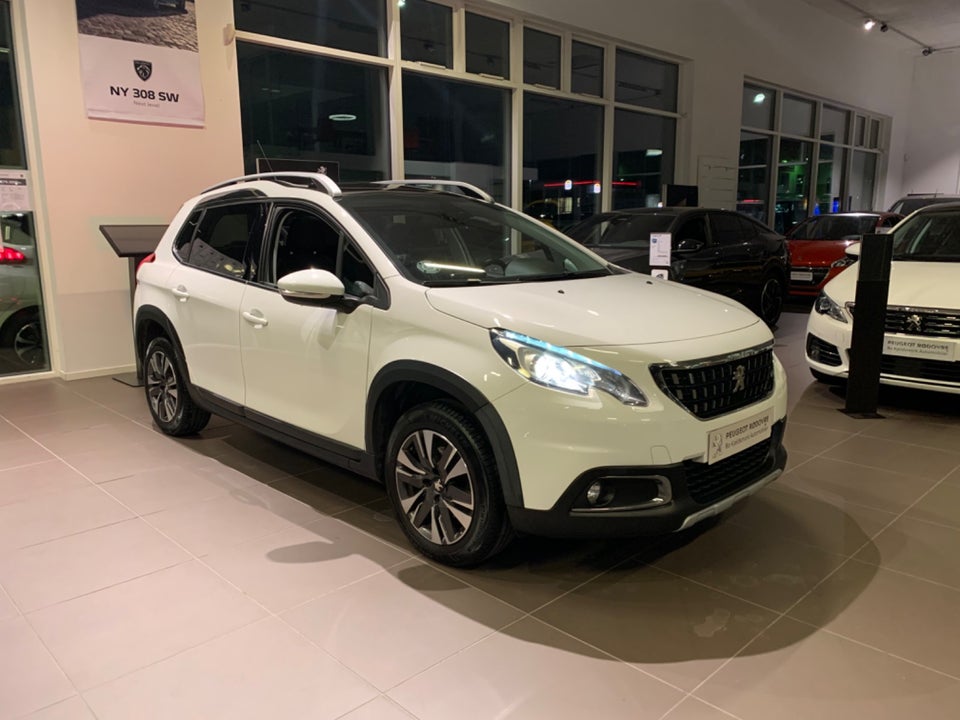 Peugeot 2008 1,2 e-THP 110 Desire Sky 5d