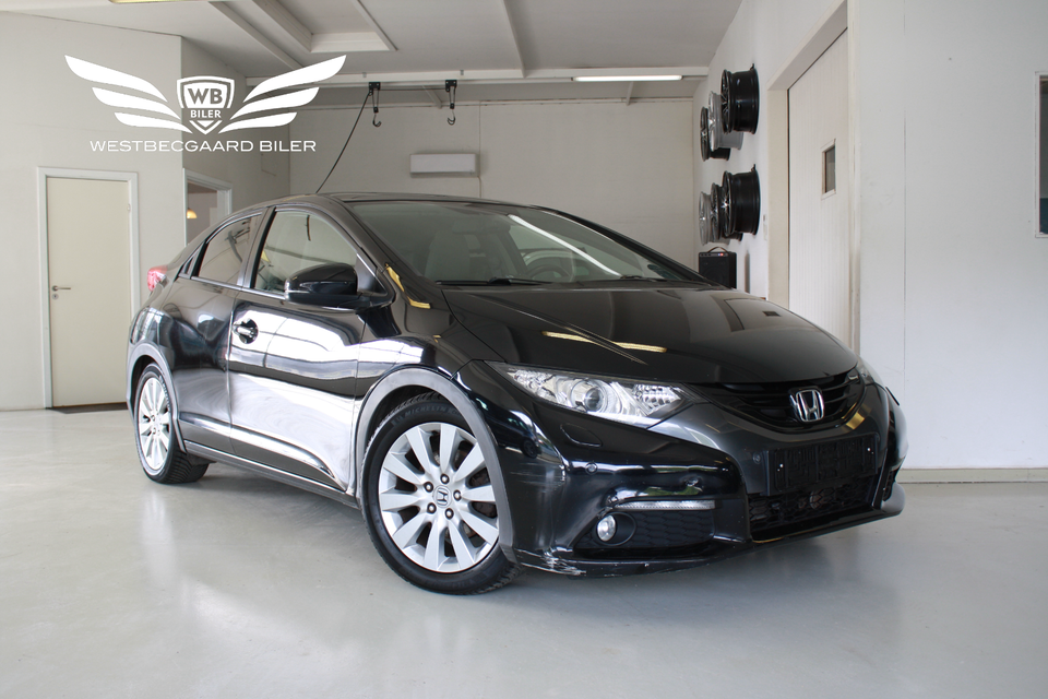 Honda Civic 2,2 i-DTEC Executive 5d
