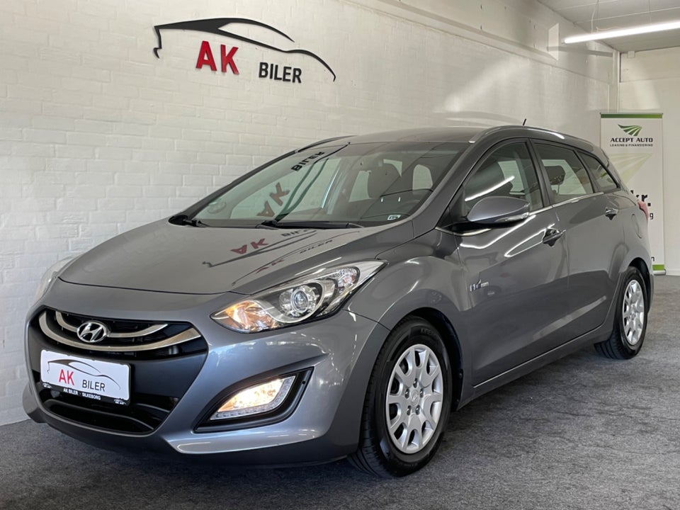 Hyundai i30 1,6 CRDi 110 Style CW Eco 5d