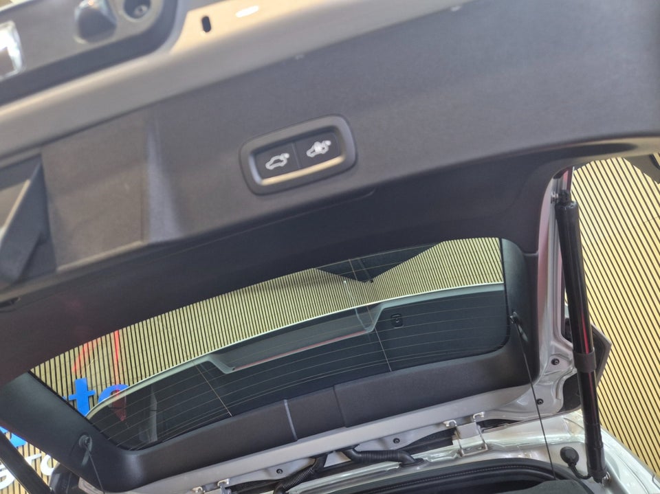 Volvo XC40 ReCharge Twin Plus 5d