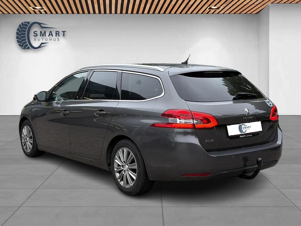 Peugeot 308 1,2 e-THP 130 Allure Sky SW 5d