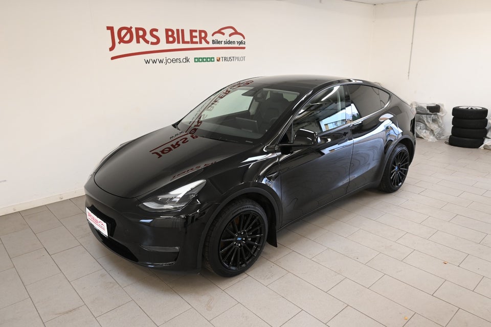 Tesla Model Y Long Range AWD 5d