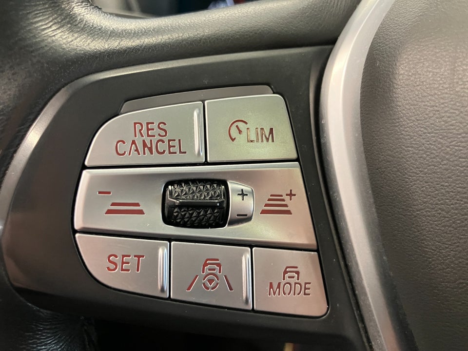 BMW iX3 Charged 5d