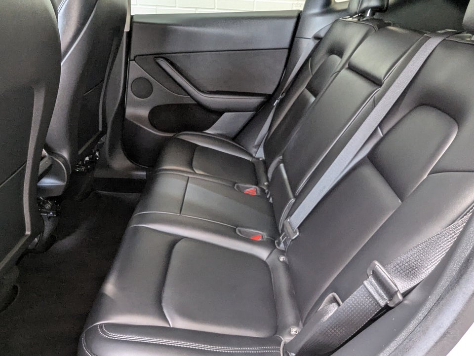 Tesla Model Y Long Range AWD 5d