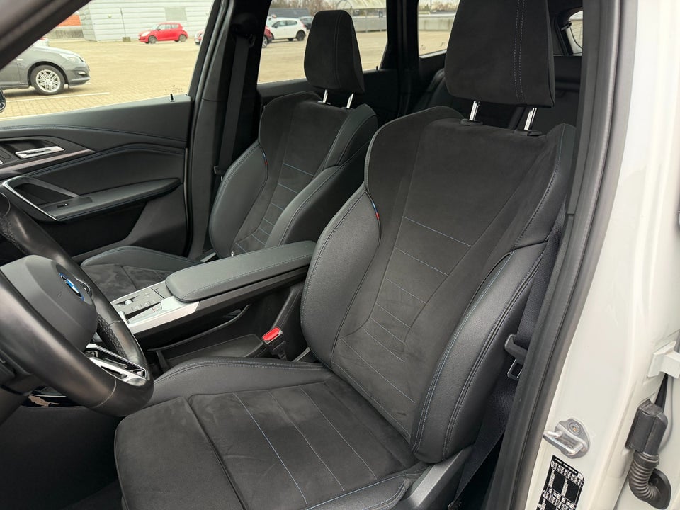 BMW iX1 xDrive30 Fully Charged M-Sport 5d