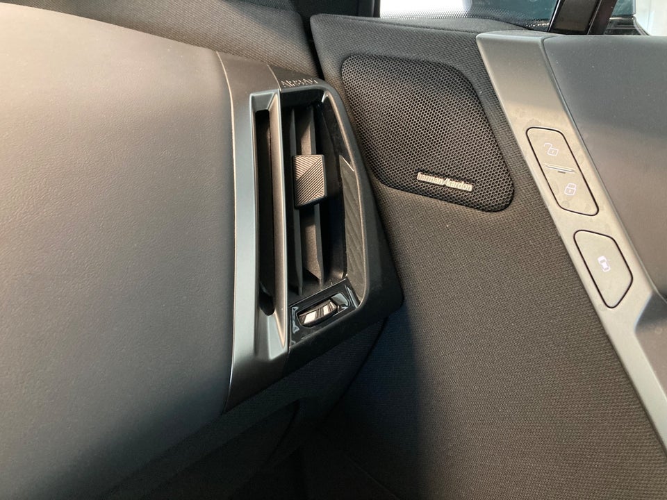 BMW iX xDrive60 M-Sport 5d