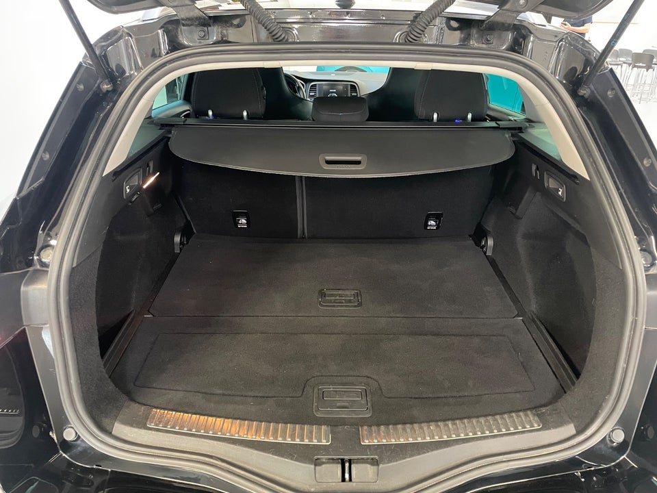 Renault Megane IV 1,6 TCe 205 GT Sport Tourer EDC 5d