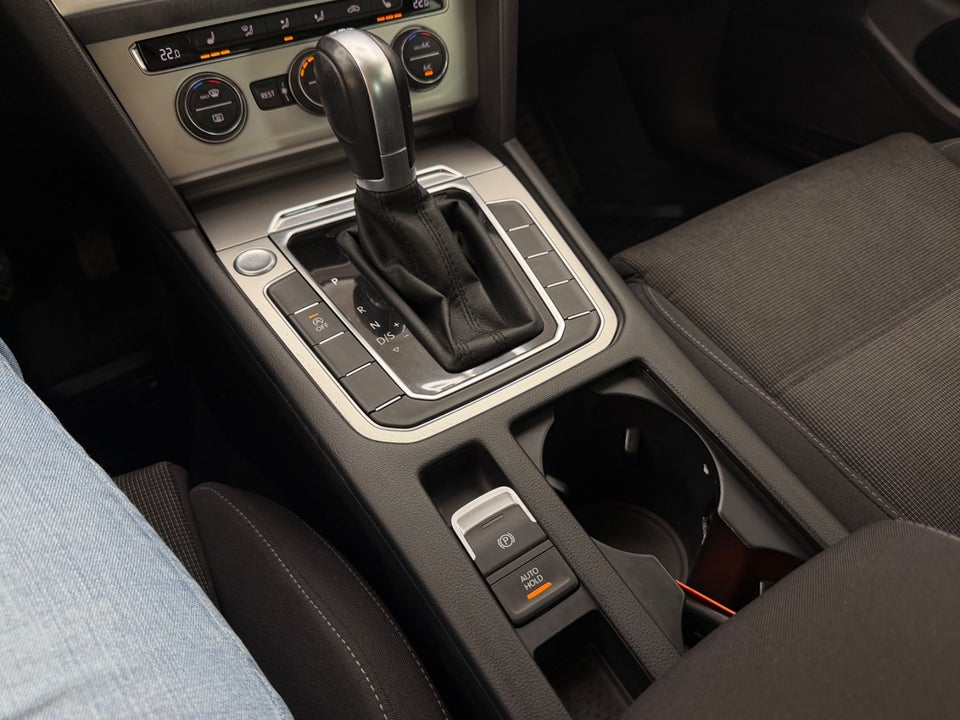 VW Passat 2,0 TDi 150 Comfortline Premium Variant DSG 5d