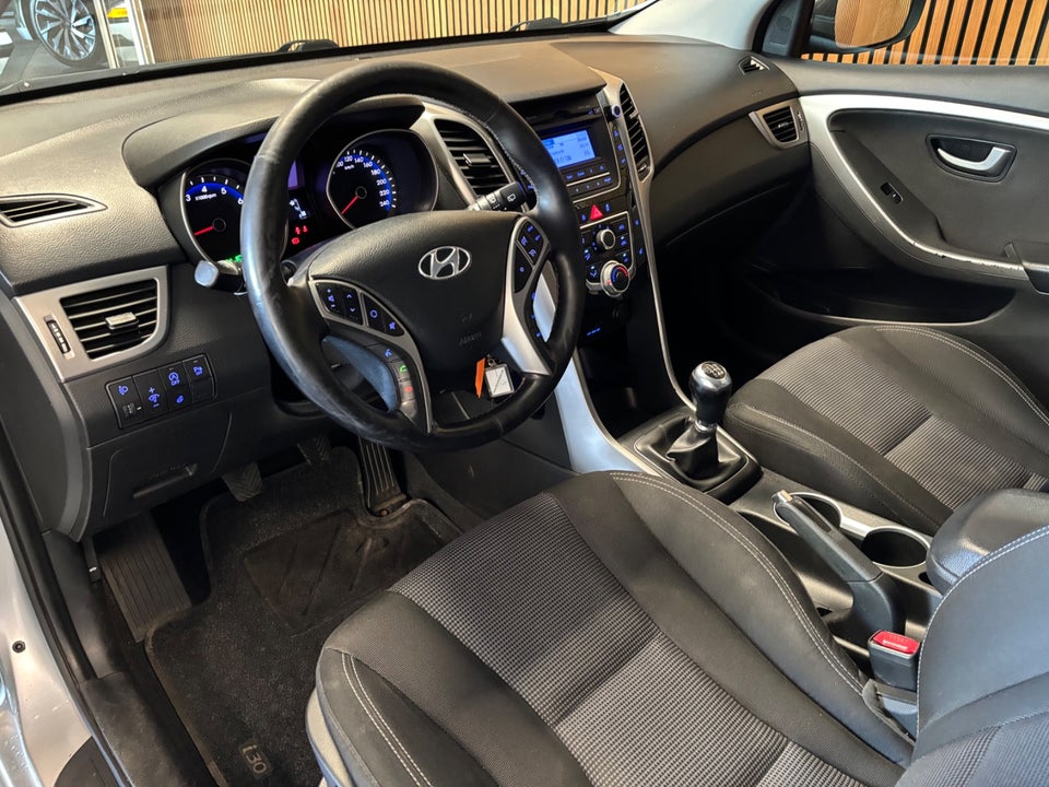 Hyundai i30 1,6 GDi Comfort Eco 3d