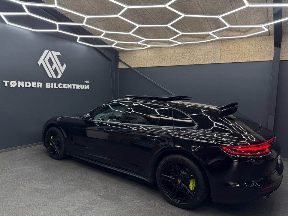 Porsche Panamera 4 2,9 E-Hybrid Sport Turismo PDK 5d
