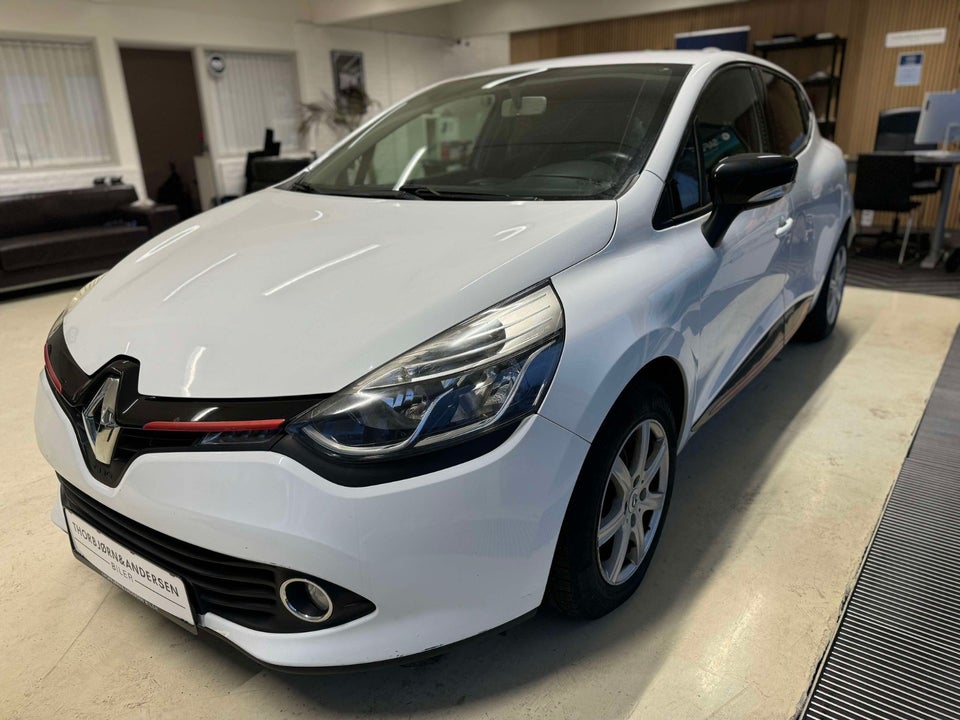 Renault Clio IV 0,9 TCe 90 Expression 5d