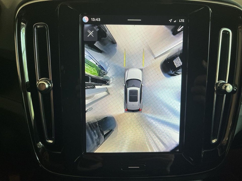 Volvo EX40 Extended Range Plus 5d