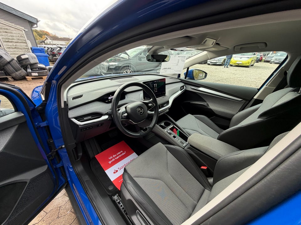 Skoda Enyaq 60 iV Loft 5d