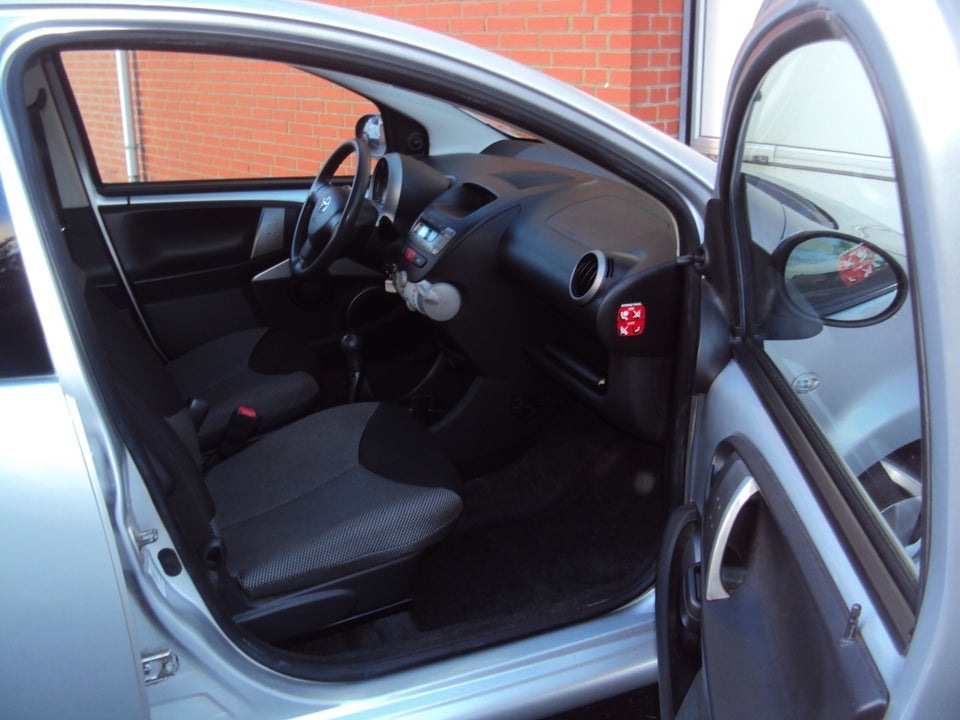 Toyota Aygo 1,0 VVT-i T2 Air 5d