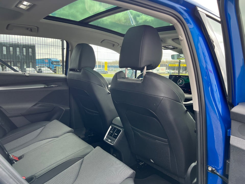 Skoda Enyaq 80 iV Loft 5d