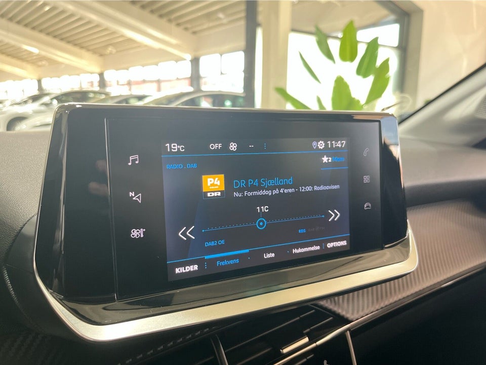 Peugeot 208 1,2 PureTech 100 Allure Pack EAT8 5d