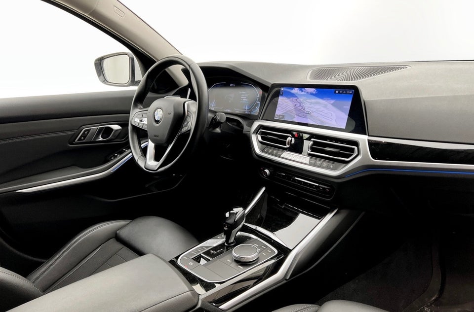 BMW 330e 2,0 Touring Sport Line aut. 5d