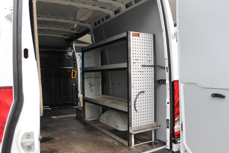 Iveco Daily 3,0 35S18 12m³ Van AG8