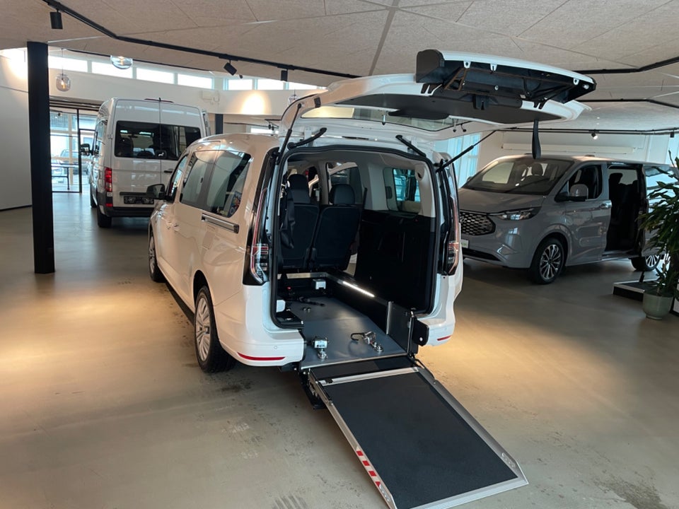 VW Caddy Maxi 1,5 eHybrid Life DSG 5d