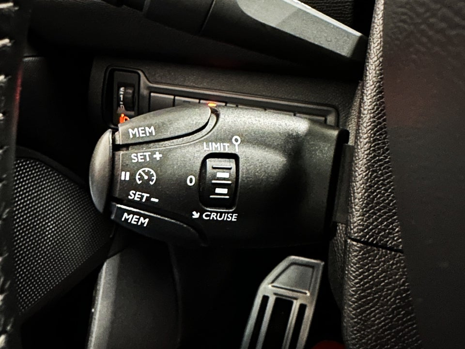 Peugeot 308 1,5 BlueHDi 130 Allure Sky SW 5d