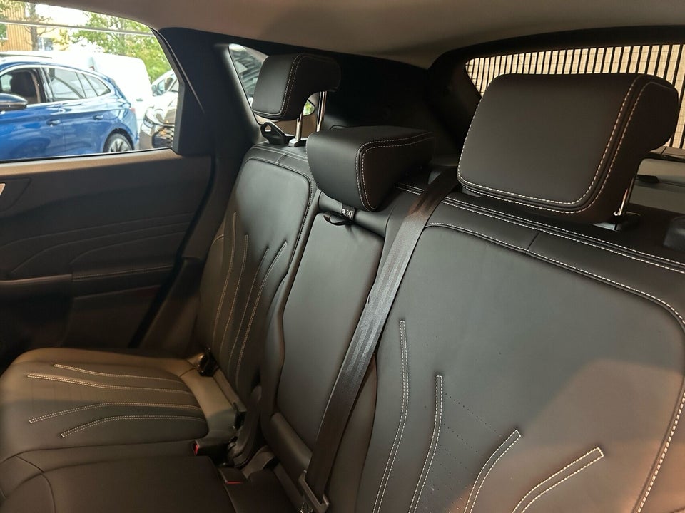 Ford Kuga 2,5 PHEV Vignale CVT 5d