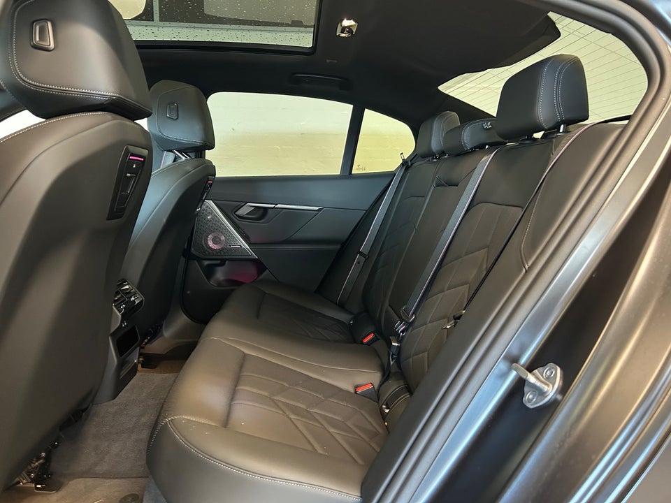 BMW i5 eDrive40 M-Sport Pro 4d