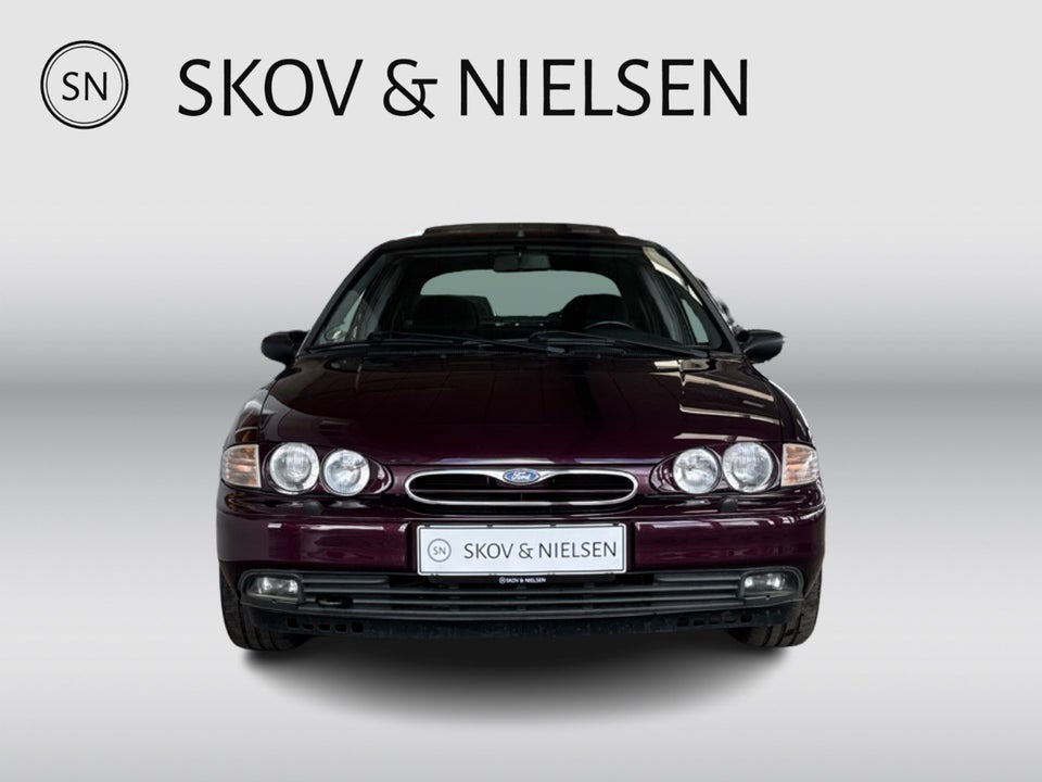 Ford Mondeo 2,5 V6 5d