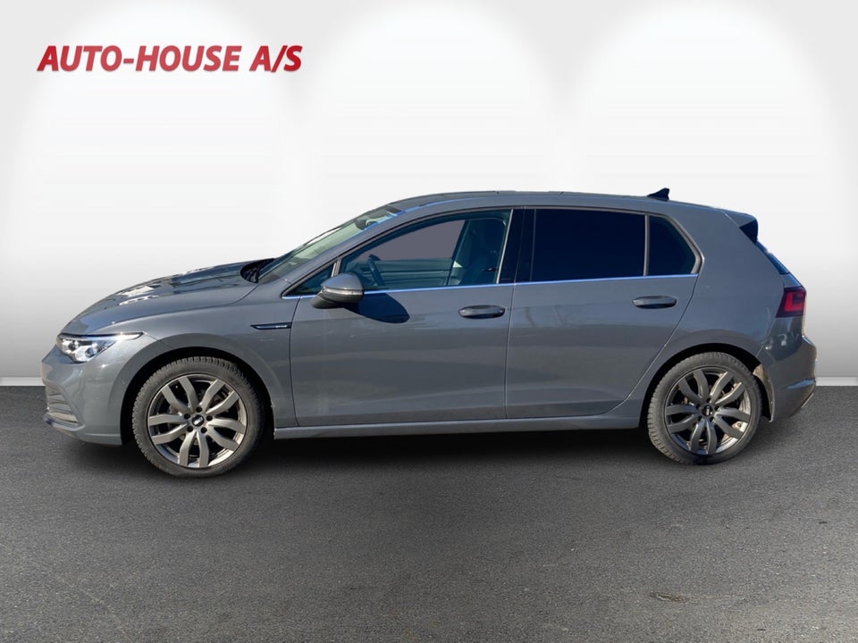 VW Golf VIII 1,5 eTSi 150 Style DSG 5d