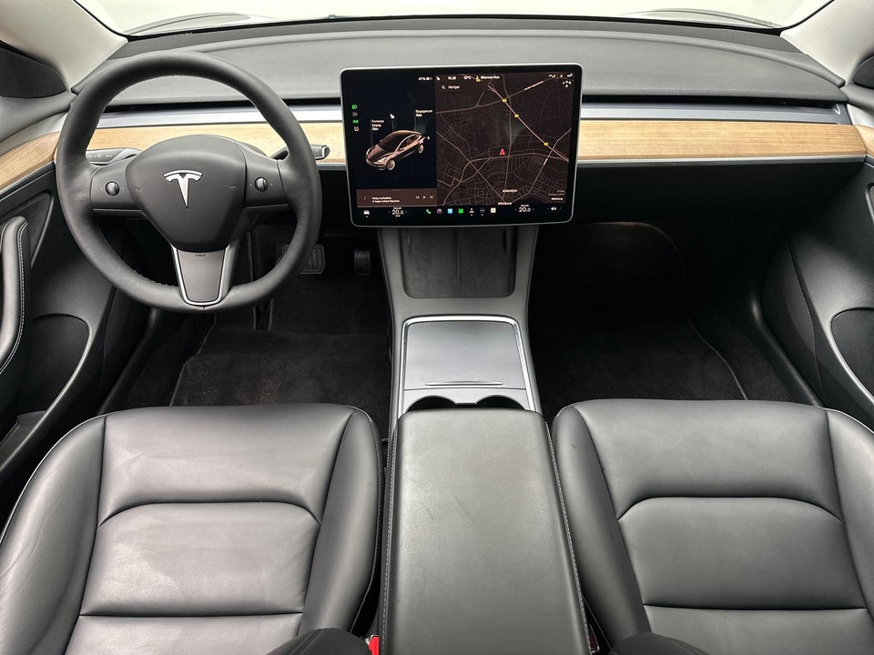 Tesla Model 3 Long Range AWD 4d