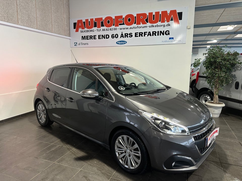 Peugeot 208 1,6 BlueHDi 100 Allure Sky 5d