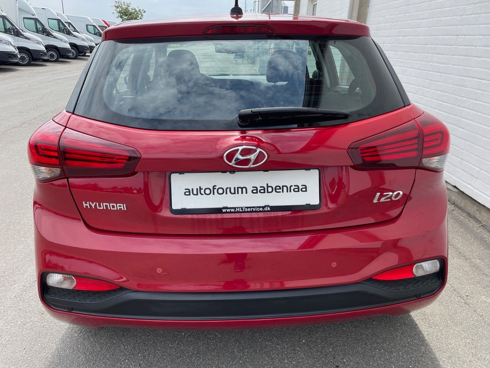 Hyundai i20 1,0 T-GDi Essential DCT 5d