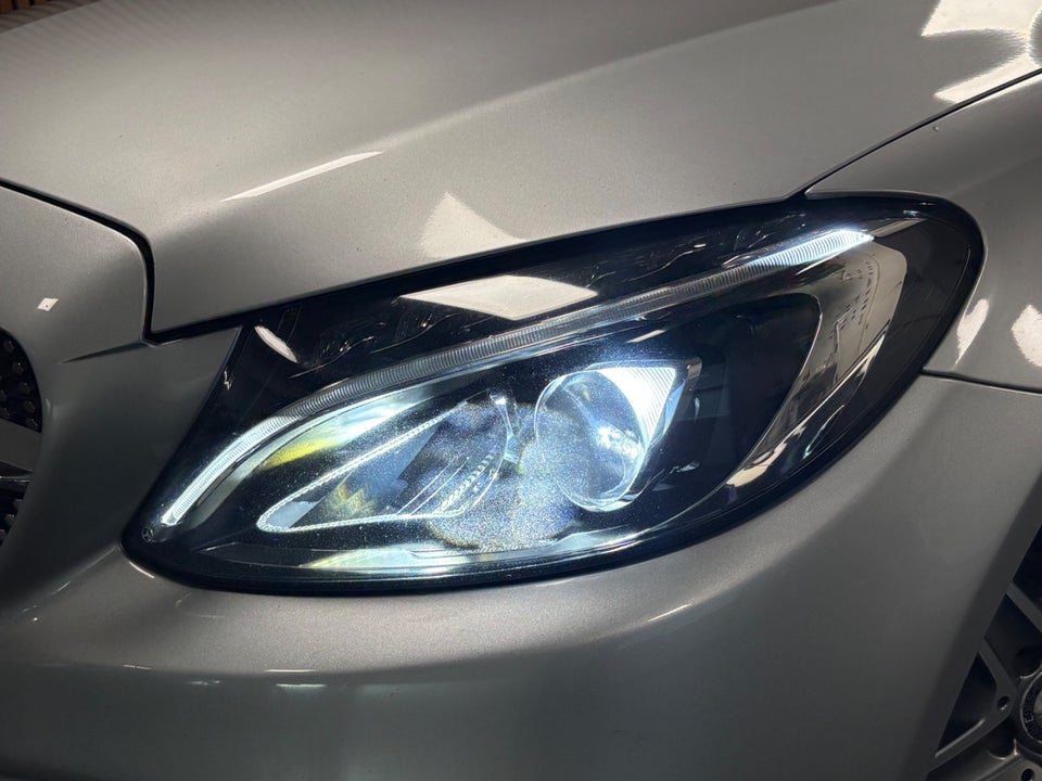 Mercedes C220 d 2,2 AMG Line stc. aut. 5d