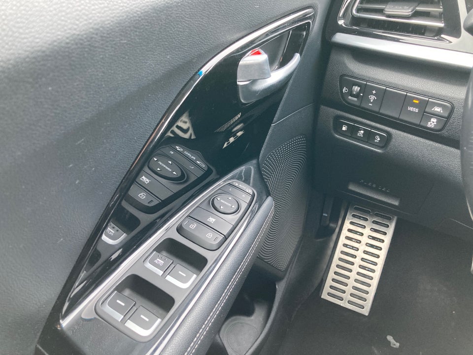 Kia Niro 1,6 PHEV Advance DCT 5d