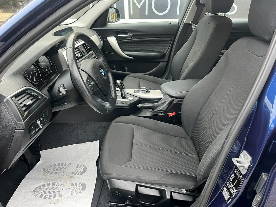 BMW 118i 1,5 Connected aut. 5d