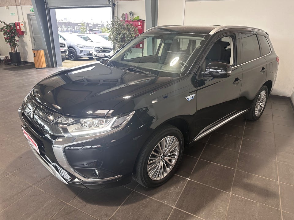 Mitsubishi Outlander 2,4 PHEV Instyle S Edition CVT 4WD 5d